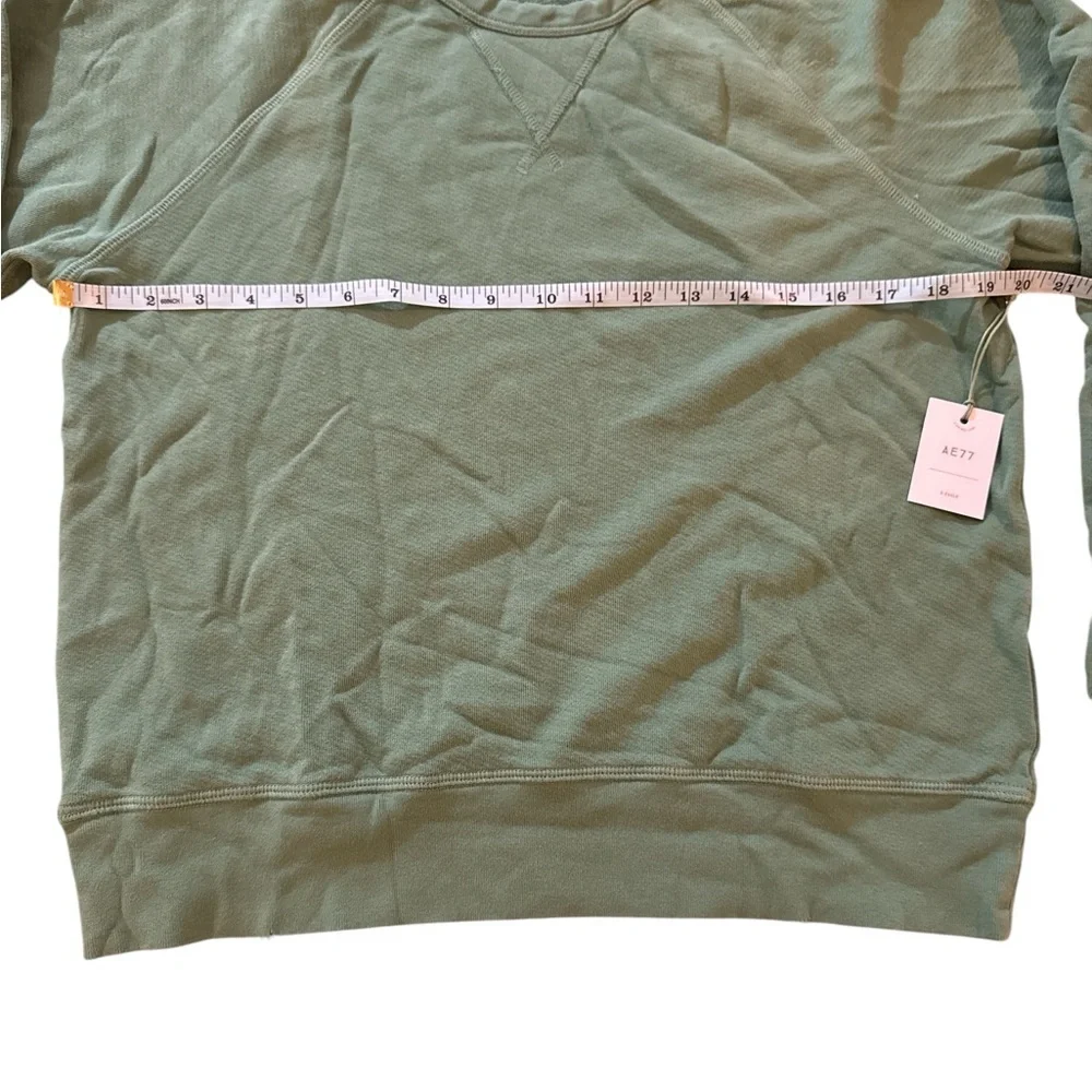 AE77 Women’s Crewneck Sweatshirt Green Fleece Pullover Size M NWT - Picture 4 of 7